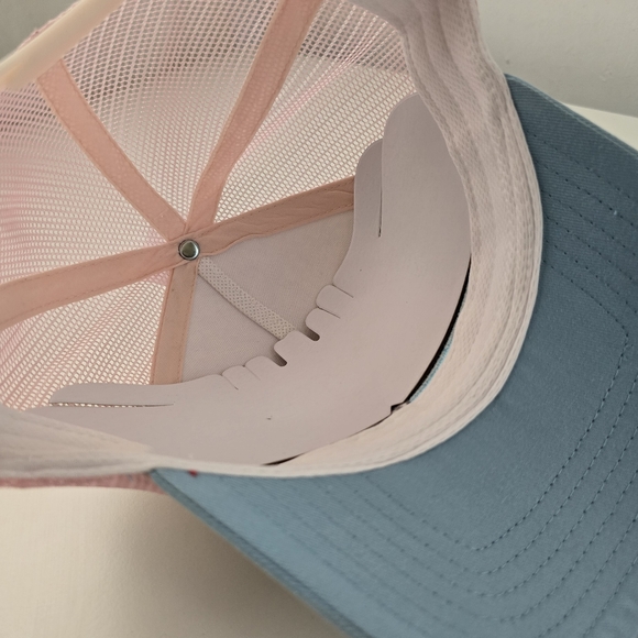 NWT Bronco Rainbow Trucker Hat Ivory Pink Blue - Picture 9 of 11